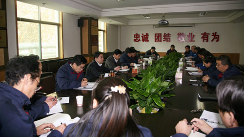 西安煤機(jī)公司開展“假如沒有陜煤化集團(tuán)強(qiáng)大支持，重裝集團(tuán)怎么辦”大討論活動(dòng)