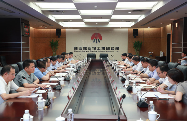 楊照乾會(huì)見河南能源化工集團(tuán)董事長馬富國一行