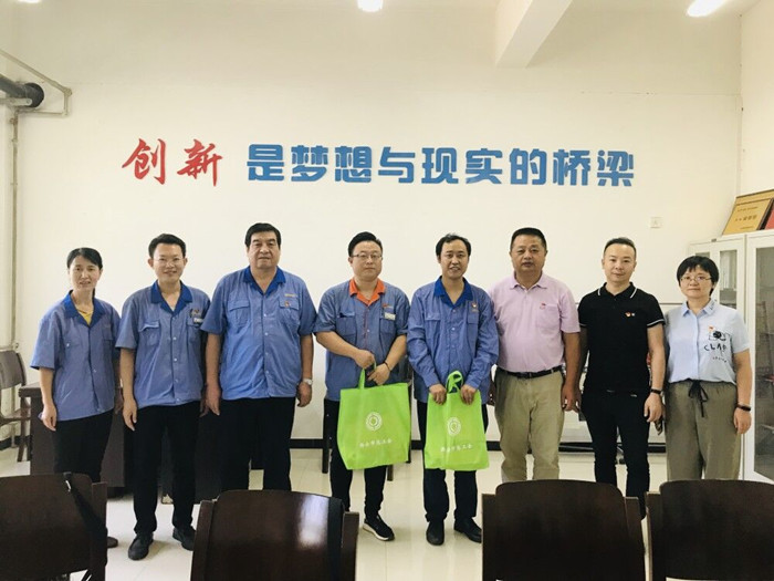 市機(jī)械冶金建材工會一行蒞臨公司調(diào)研慰問勞模、工匠